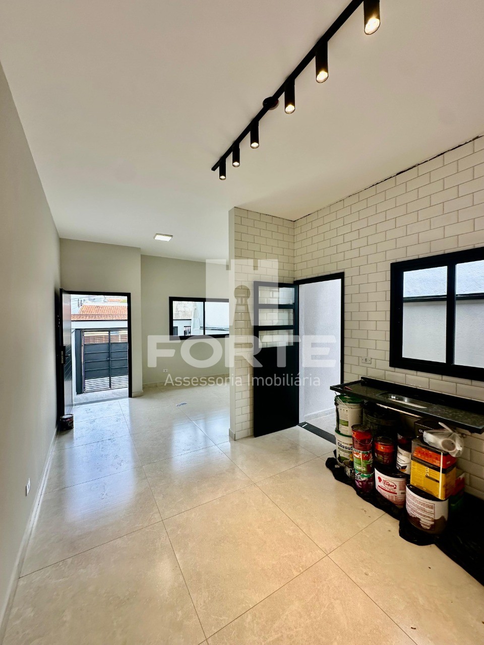 Casa, 2 quartos, 159 m² - Foto 1
