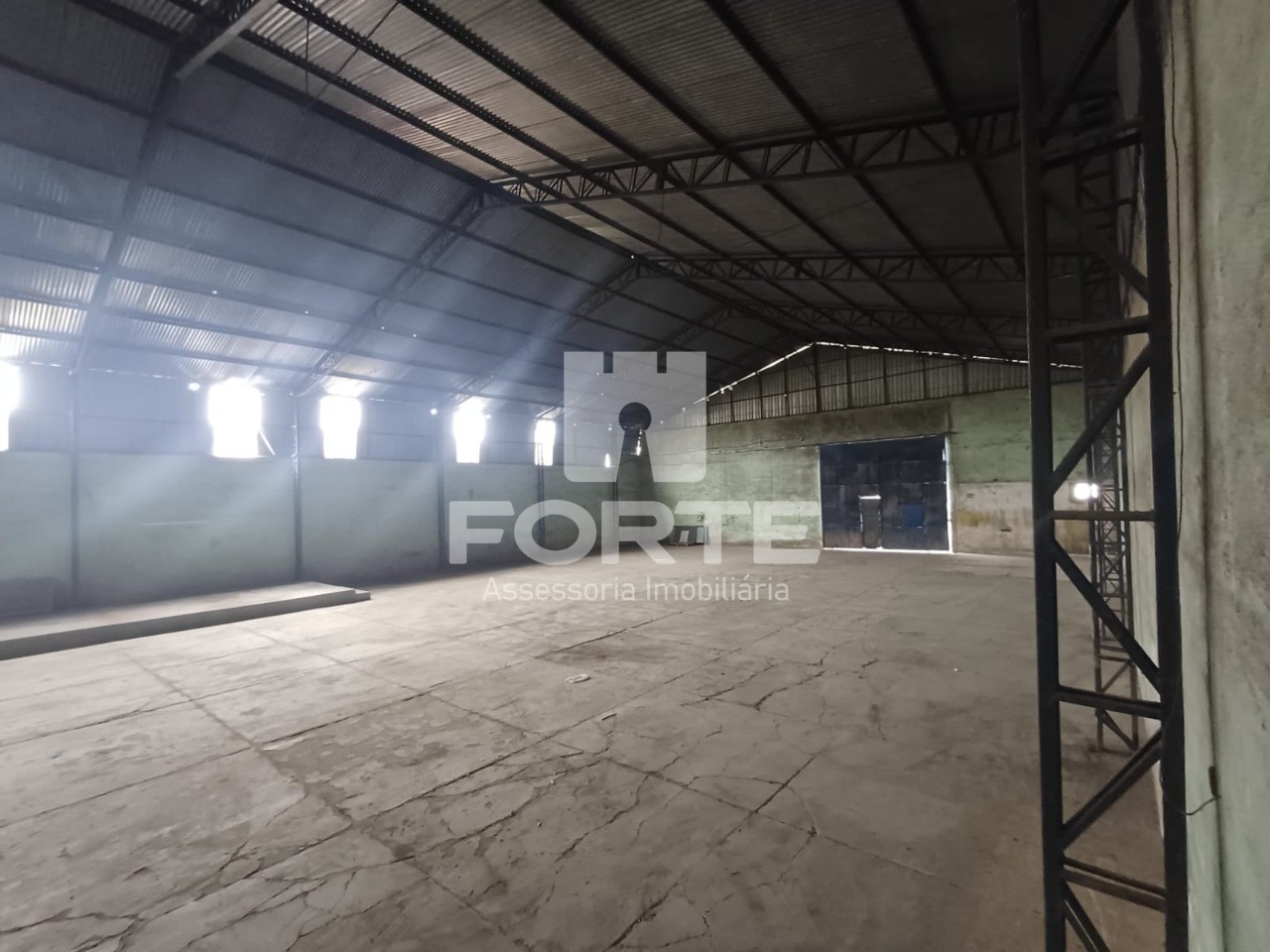 Depósito-Galpão, 3500 m² - Foto 1