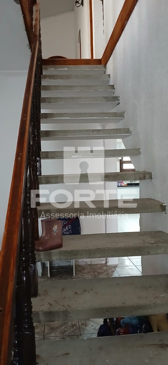 Casa, 5 quartos, 260 m² - Foto 8