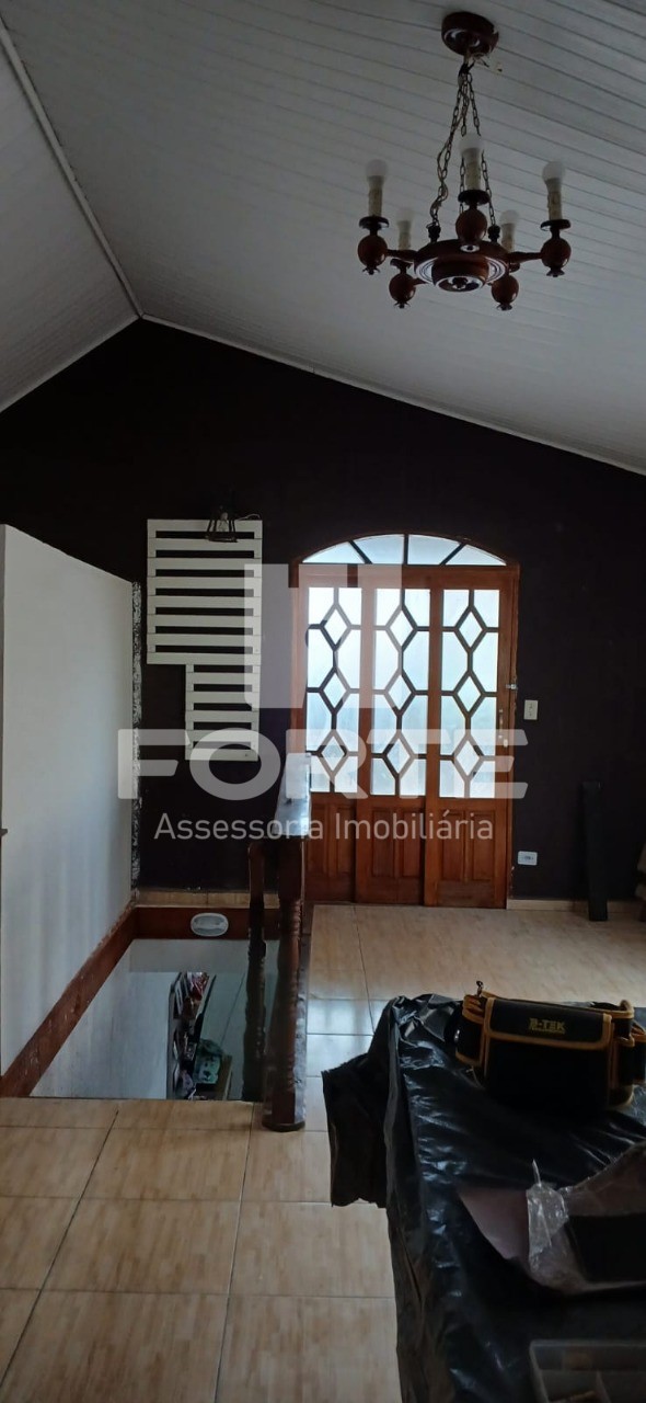 Casa, 5 quartos, 260 m² - Foto 1