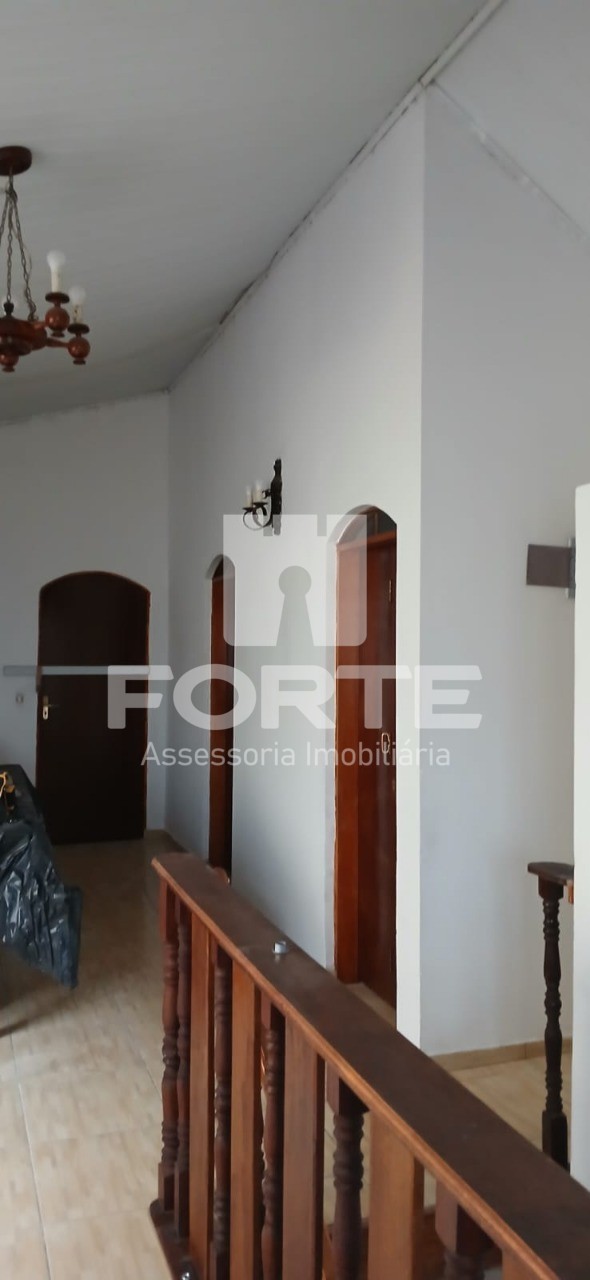 Casa, 5 quartos, 260 m² - Foto 2