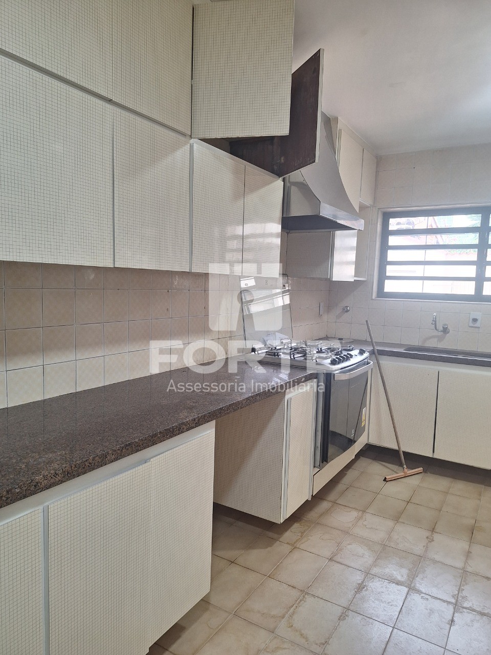 Casa, 3 quartos, 335 m² - Foto 33