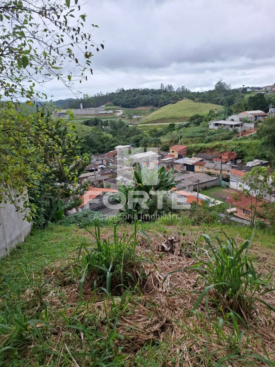 Terreno, 240 m² - Foto 1
