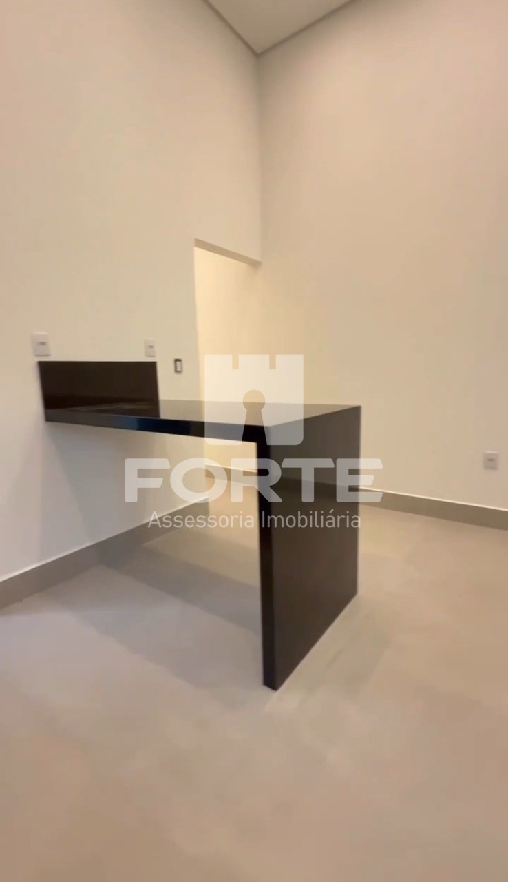 Casa, 3 quartos, 204 m² - Foto 4