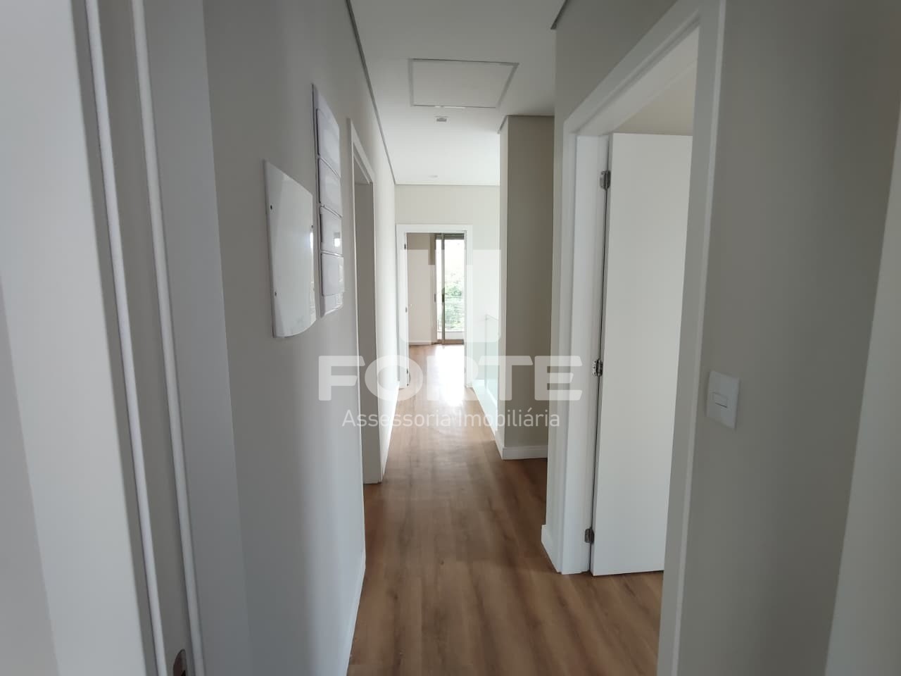 Casa, 4 quartos, 295 m² - Foto 3