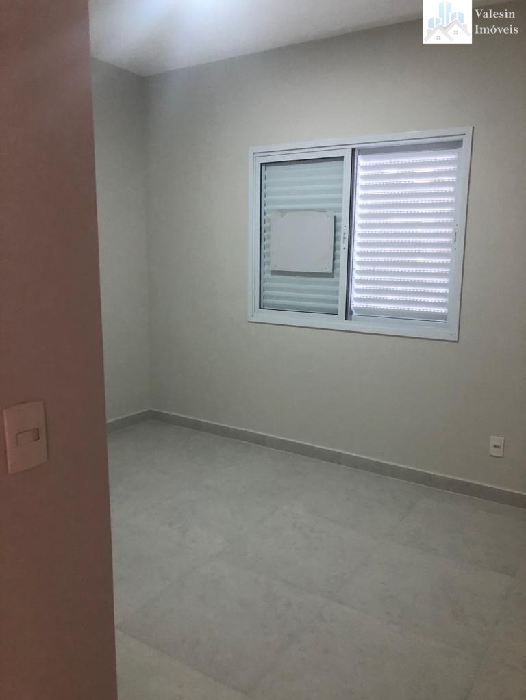 Apartamento à venda com 3 quartos, 83m² - Foto 4