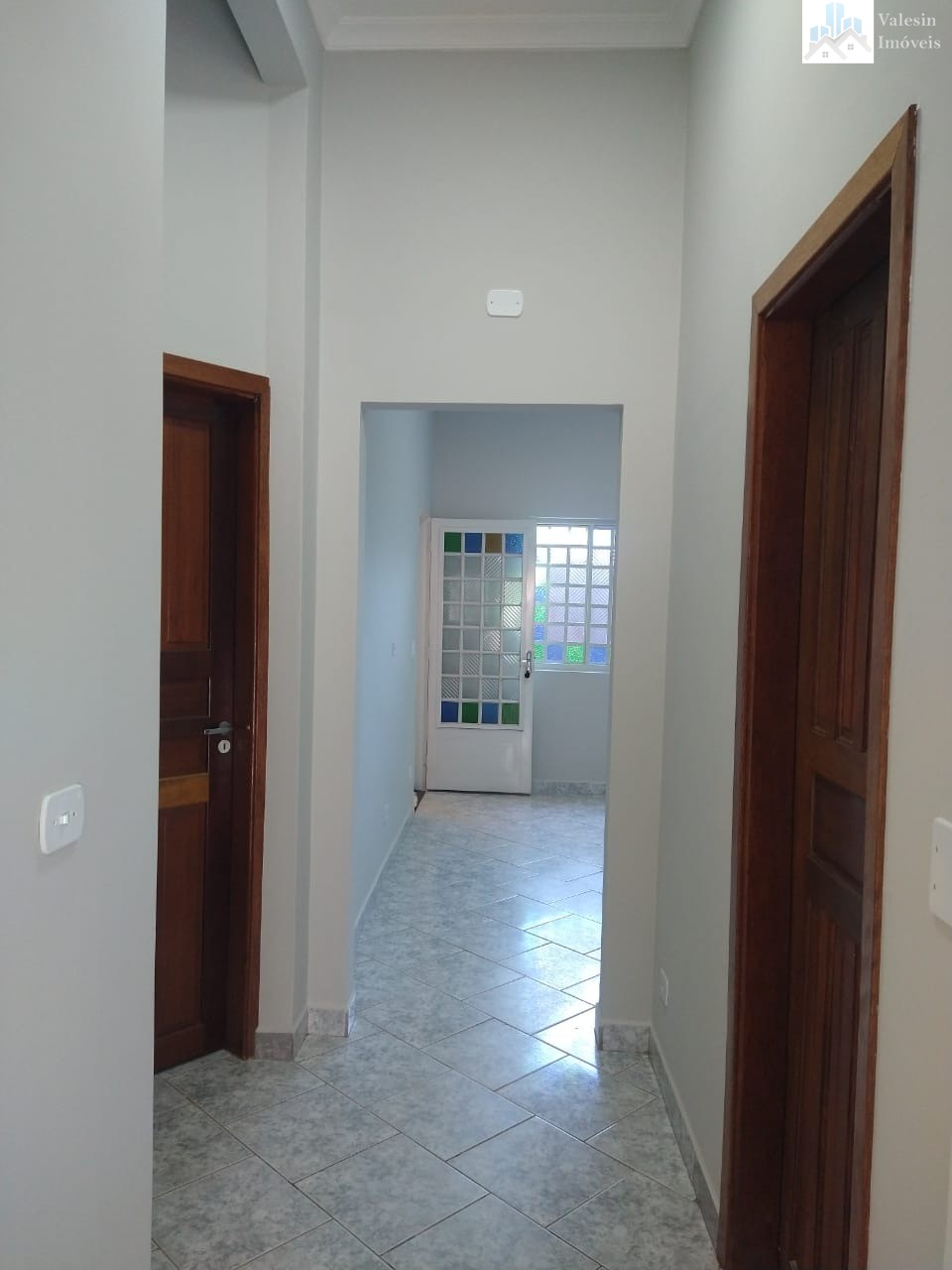 Casa à venda com 2 quartos, 250m² - Foto 4