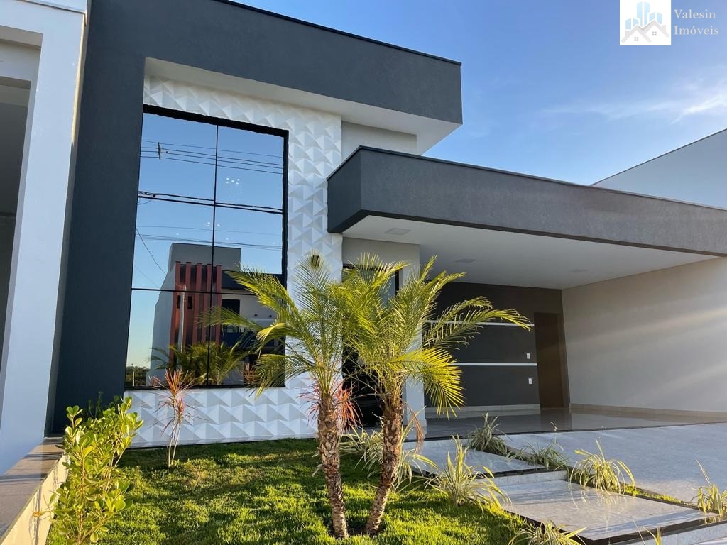 Casa de Condomínio à venda com 3 quartos, 305m² - Foto 1