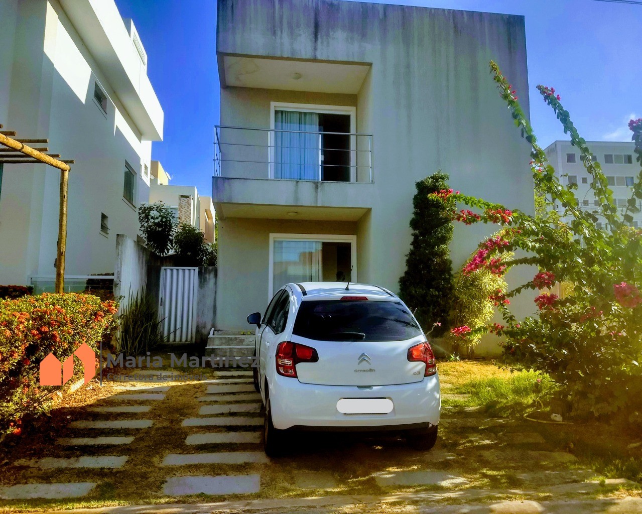 Casa à venda com 4 quartos, 200m² - Foto 2