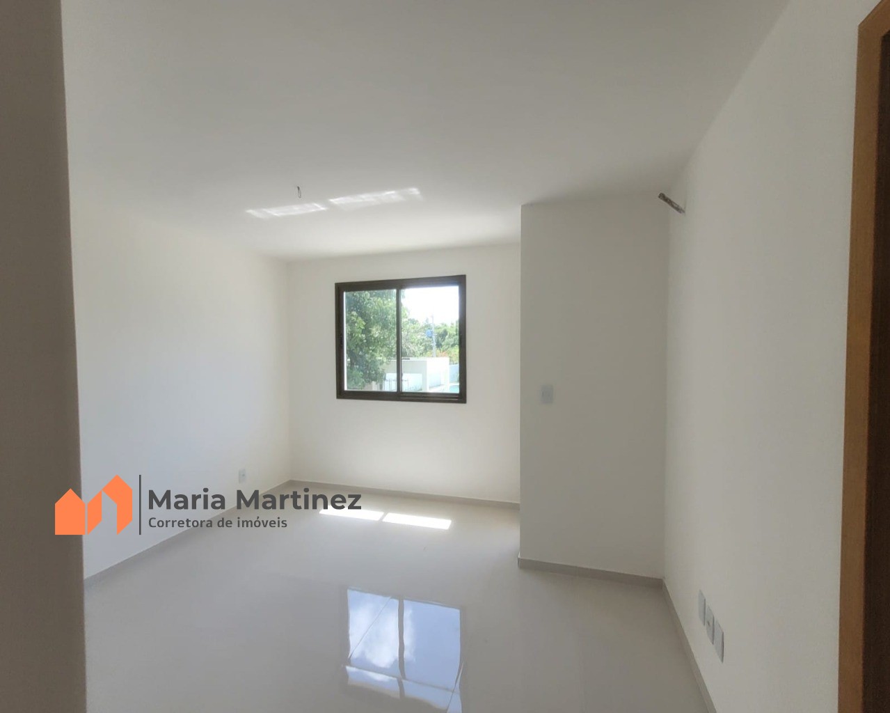 Casa à venda com 4 quartos, 110m² - Foto 18