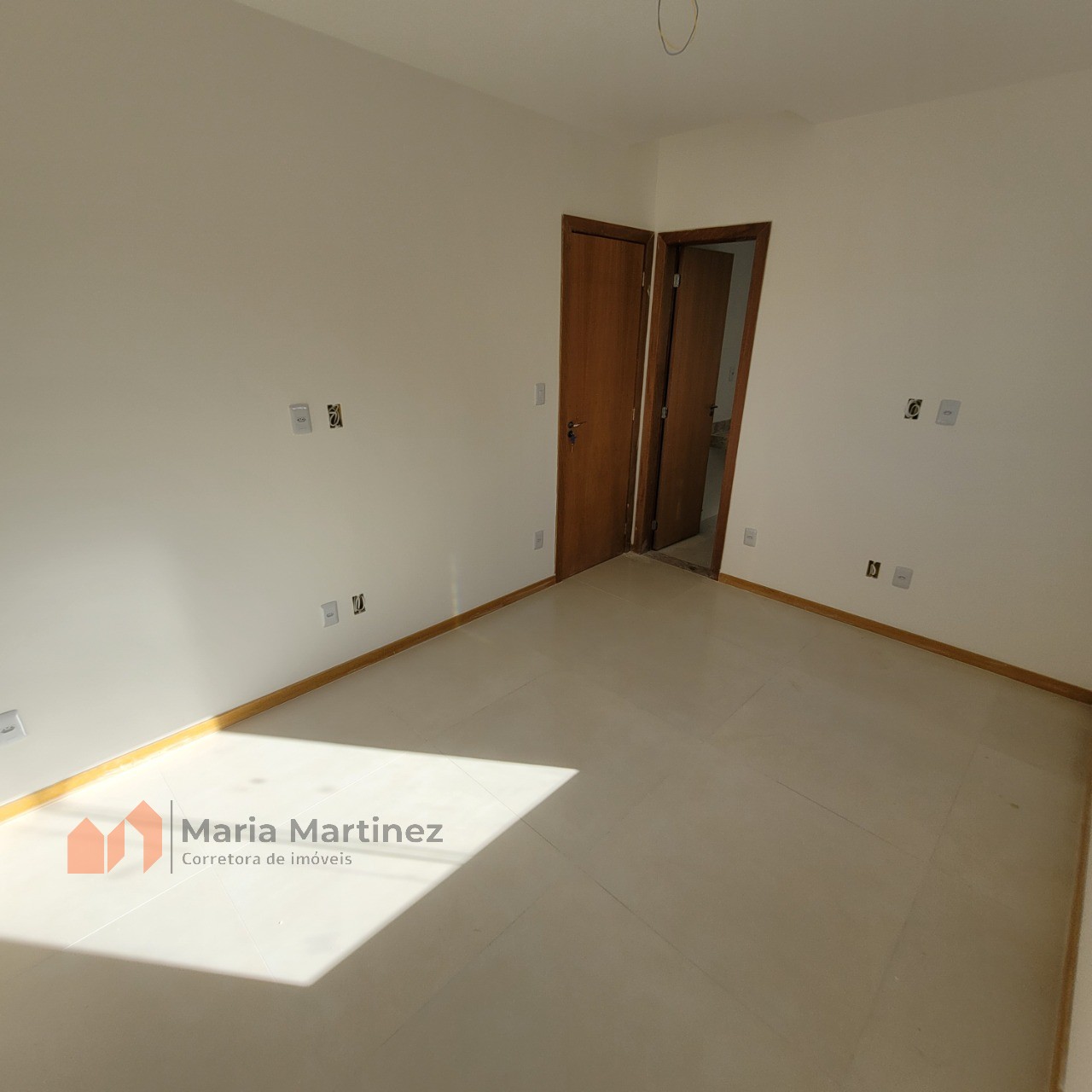 Casa à venda com 4 quartos, 180m² - Foto 13