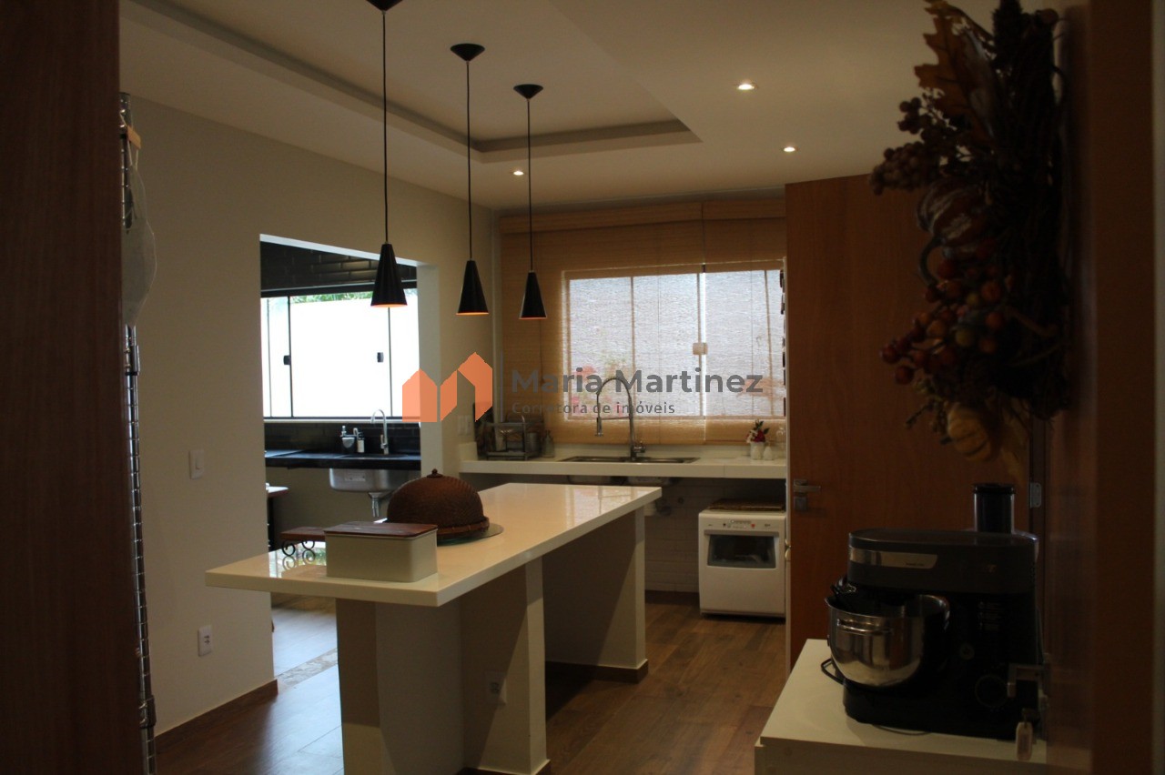 Casa, 6 quartos, 250 m² - Foto 9