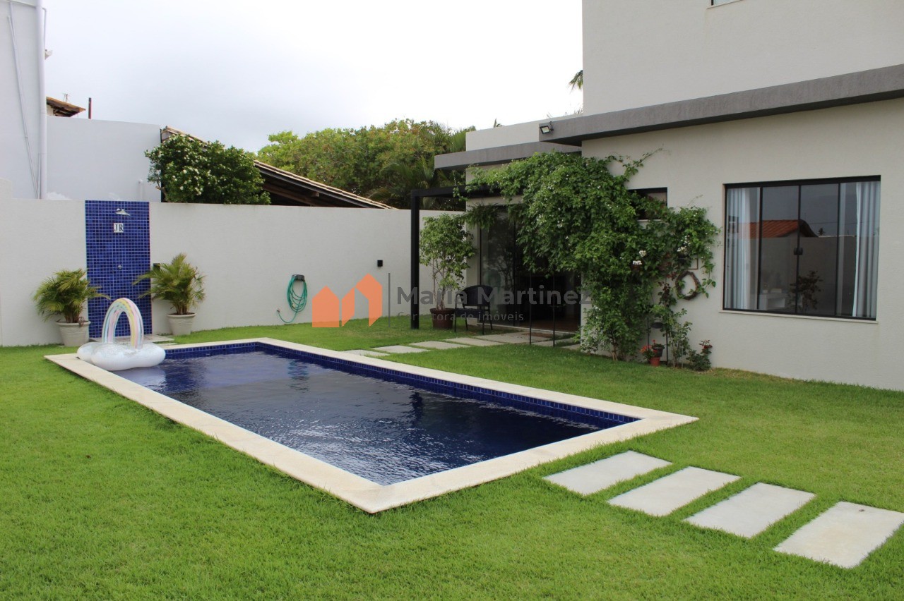 Casa, 6 quartos, 250 m² - Foto 1