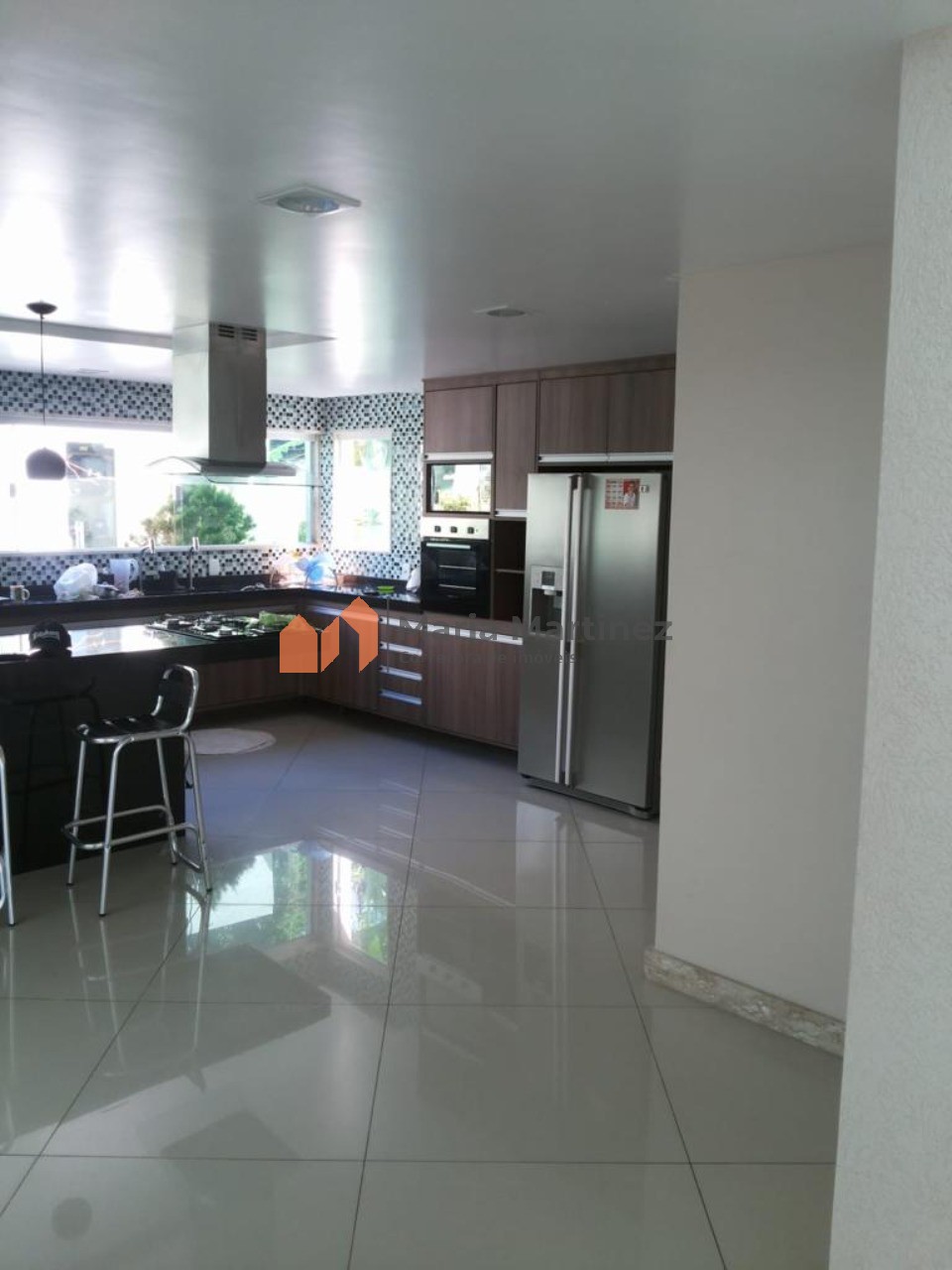 Casa para alugar com 4 quartos, 240m² - Foto 5