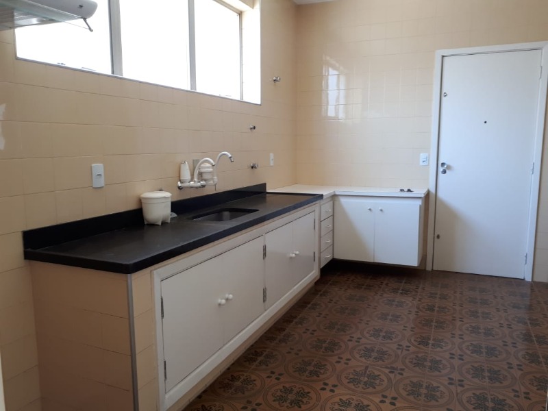 Apartamento à venda com 3 quartos, 144m² - Foto 5