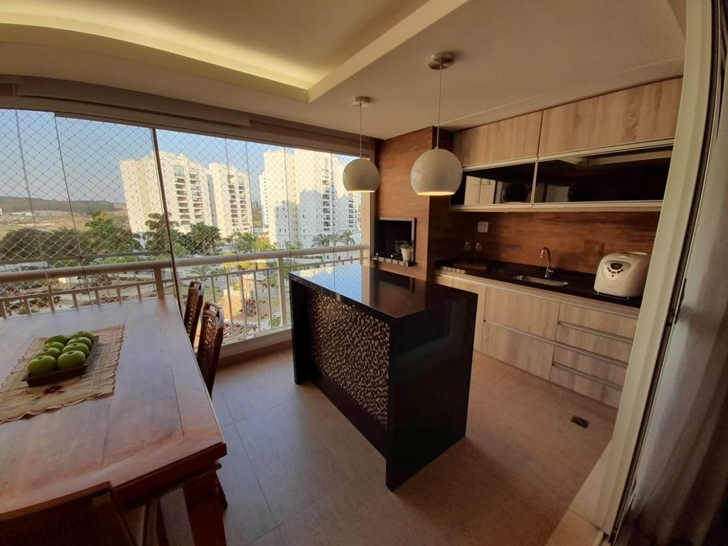 Apartamento à venda com 3 quartos, 115m² - Foto 1