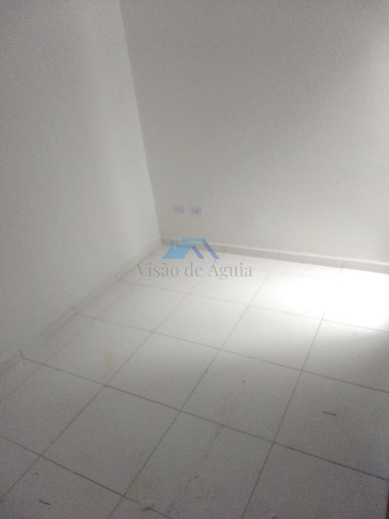 Casa à venda com 2 quartos, 80m² - Foto 4