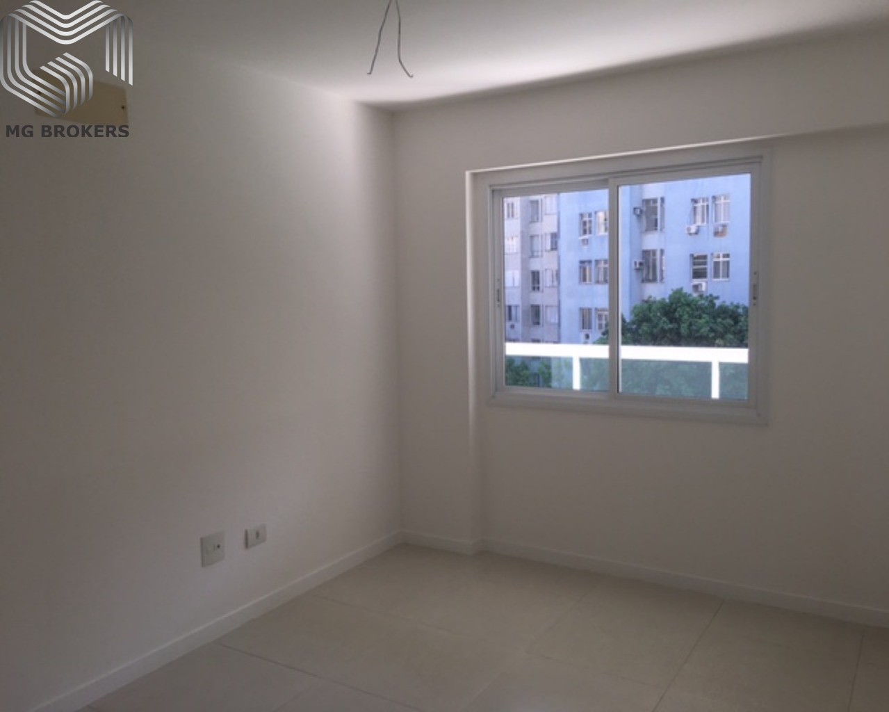 Apartamento à venda com 3 quartos, 95m² - Foto 9