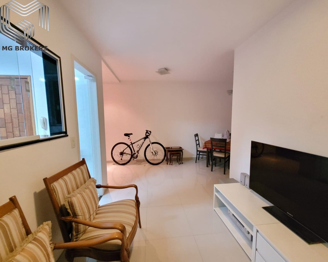 Apartamento à venda com 2 quartos, 81m² - Foto 8