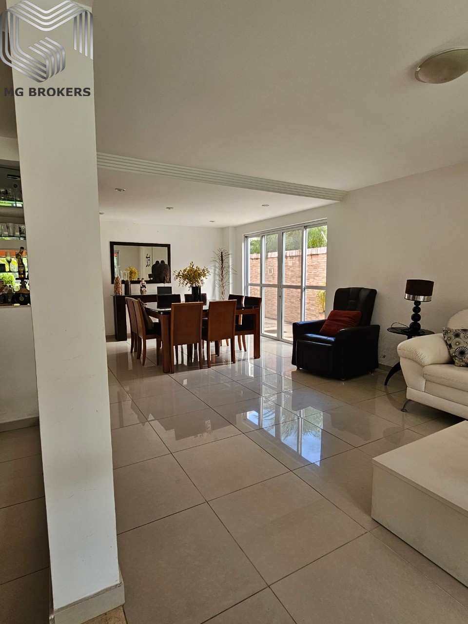 Casa de Condomínio à venda com 4 quartos, 400m² - Foto 11