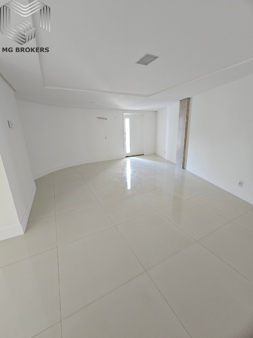 Casa de Condomínio à venda com 6 quartos, 488m² - Foto 7