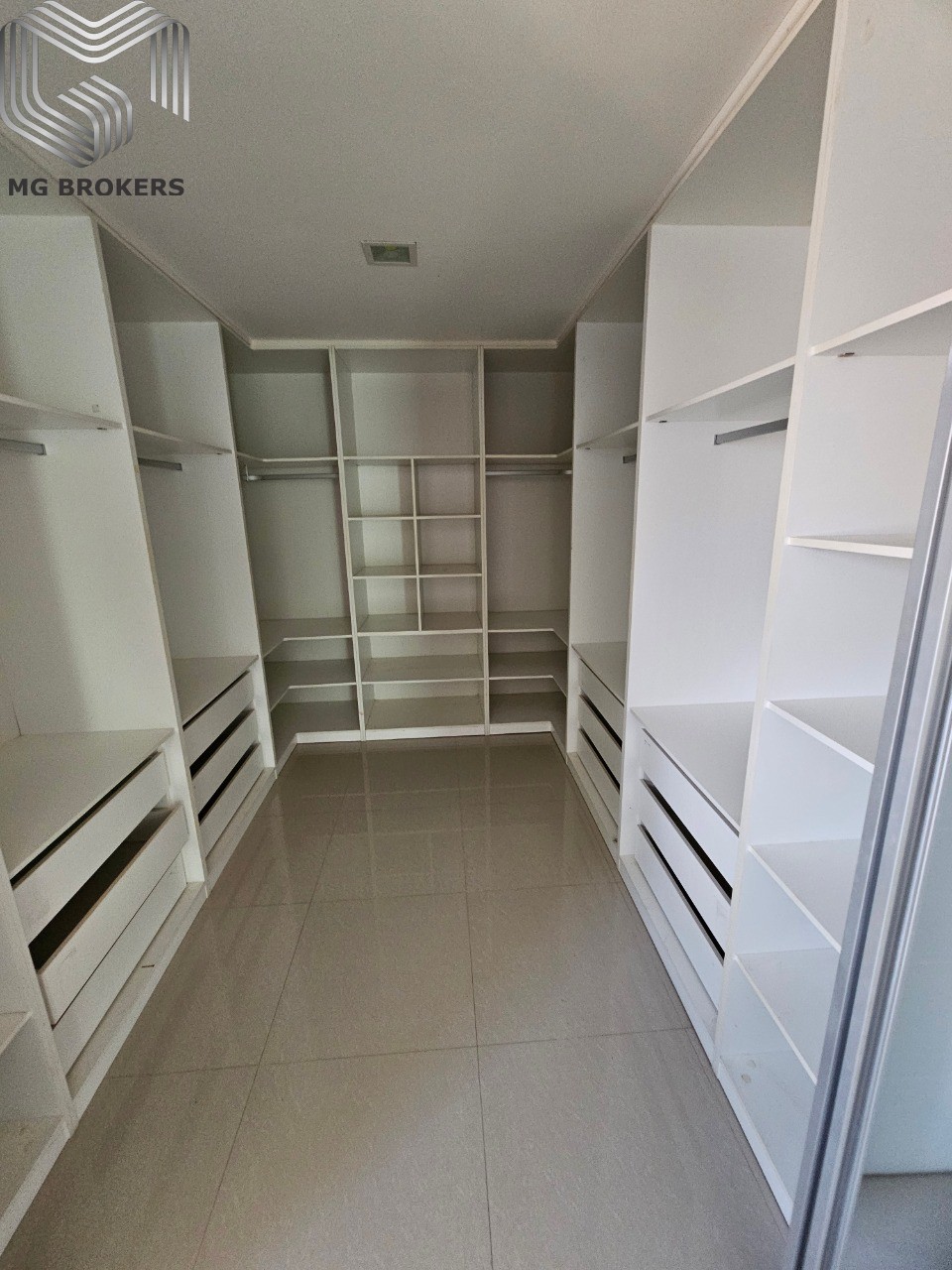 Casa de Condomínio à venda com 6 quartos, 488m² - Foto 26