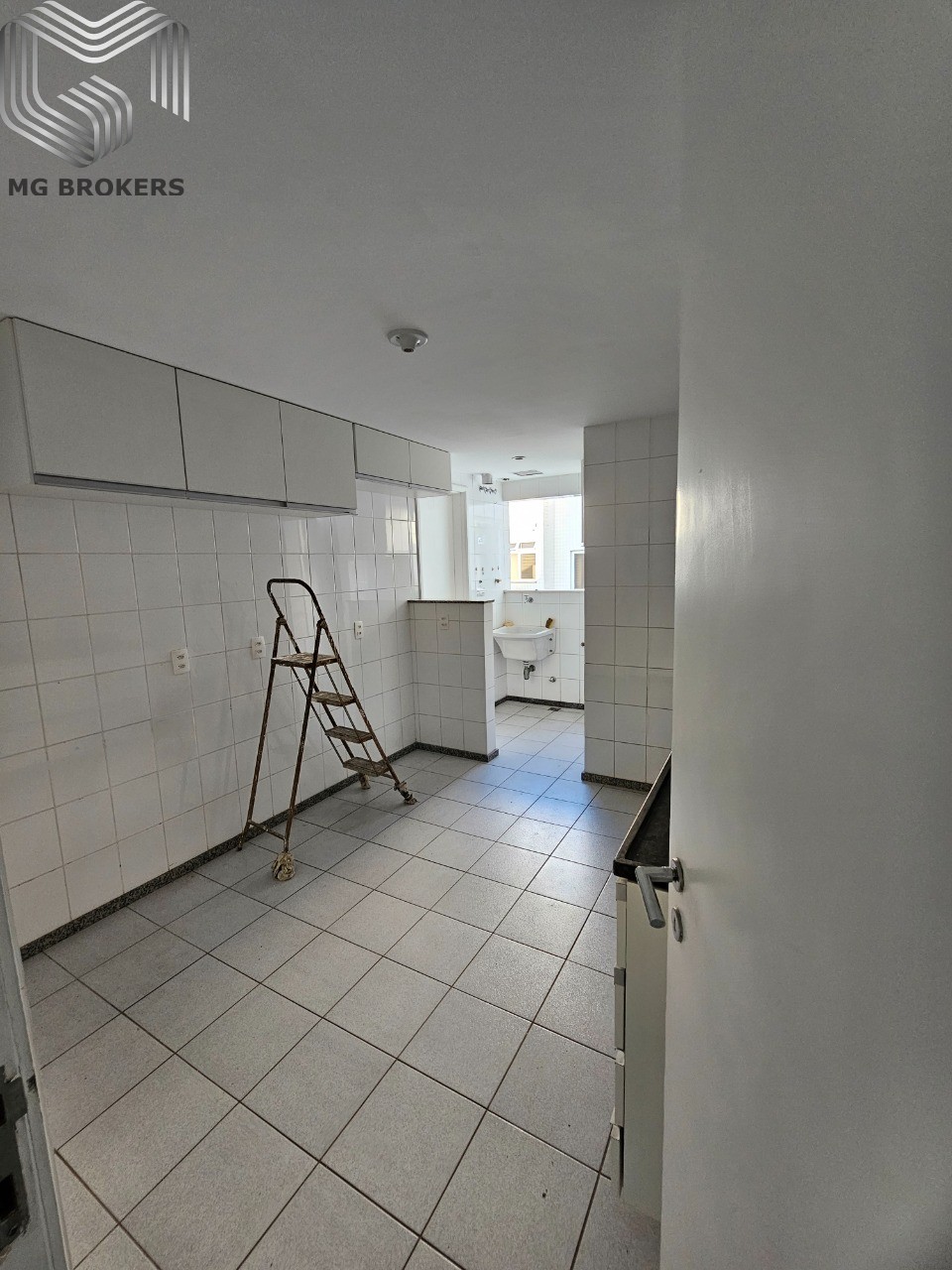 Cobertura à venda com 4 quartos, 200m² - Foto 47