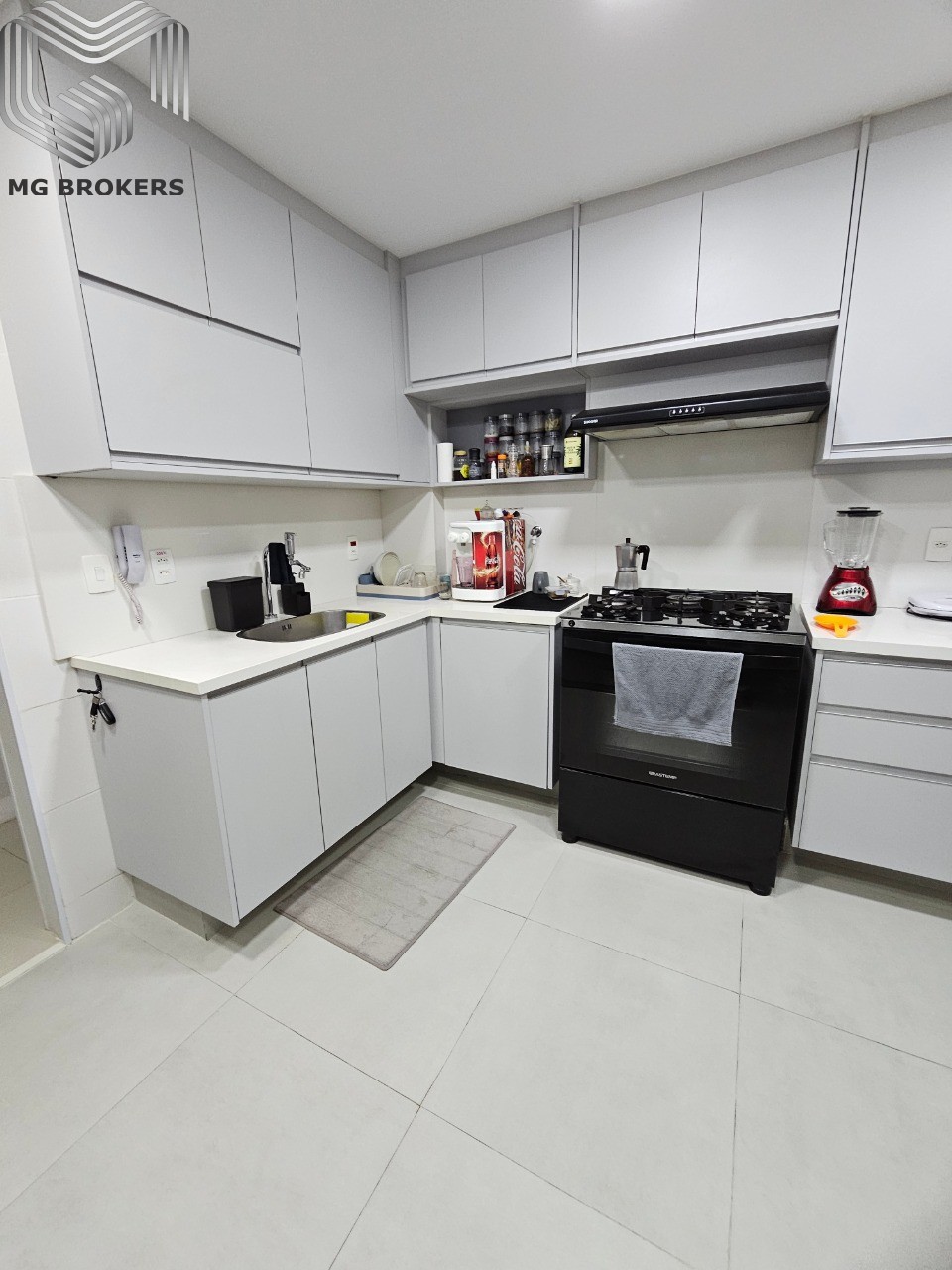 Apartamento à venda com 3 quartos, 135m² - Foto 18