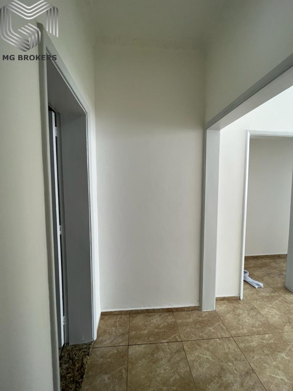 Apartamento à venda com 3 quartos, 88m² - Foto 2