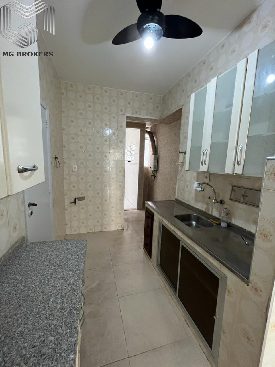 Apartamento à venda com 3 quartos, 88m² - Foto 3