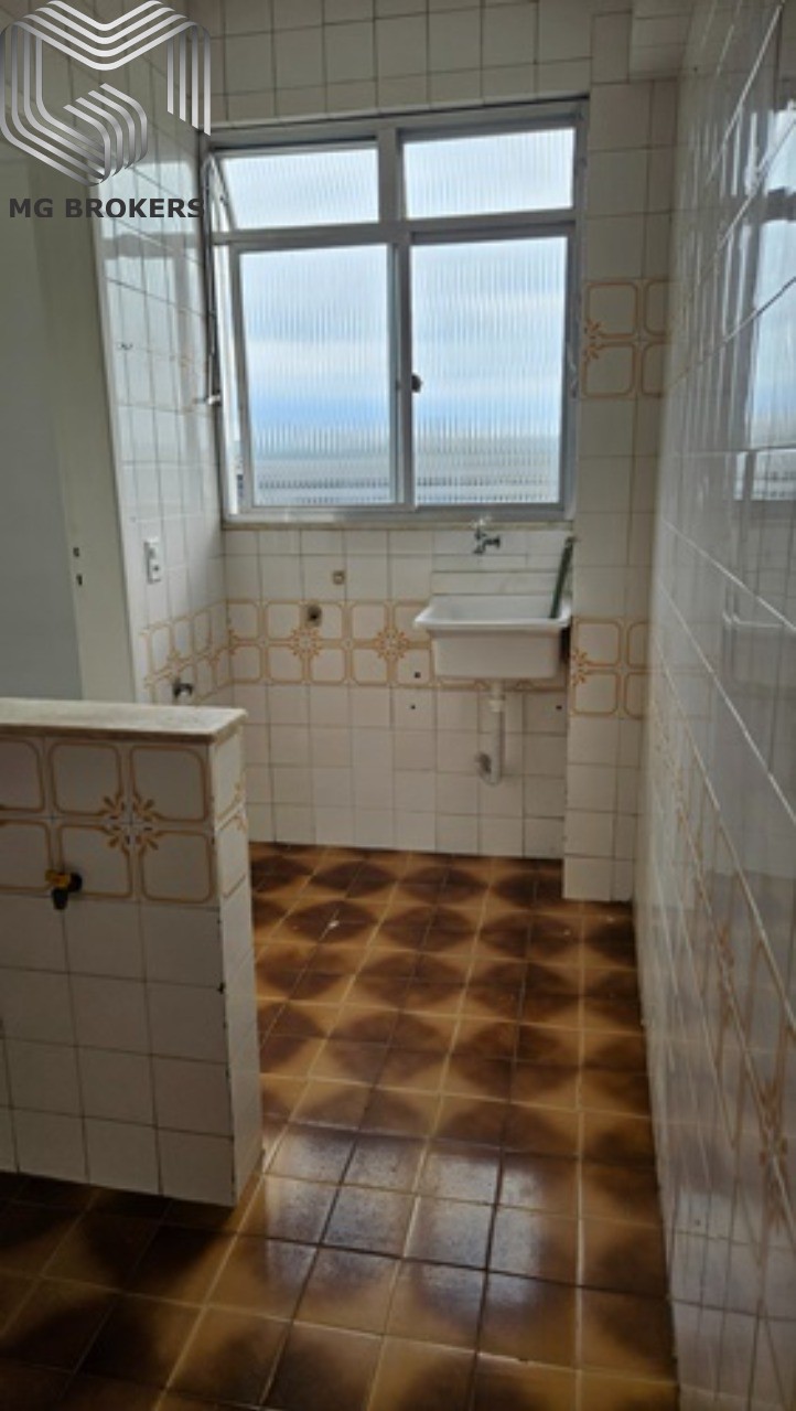 Apartamento à venda com 2 quartos, 67m² - Foto 3