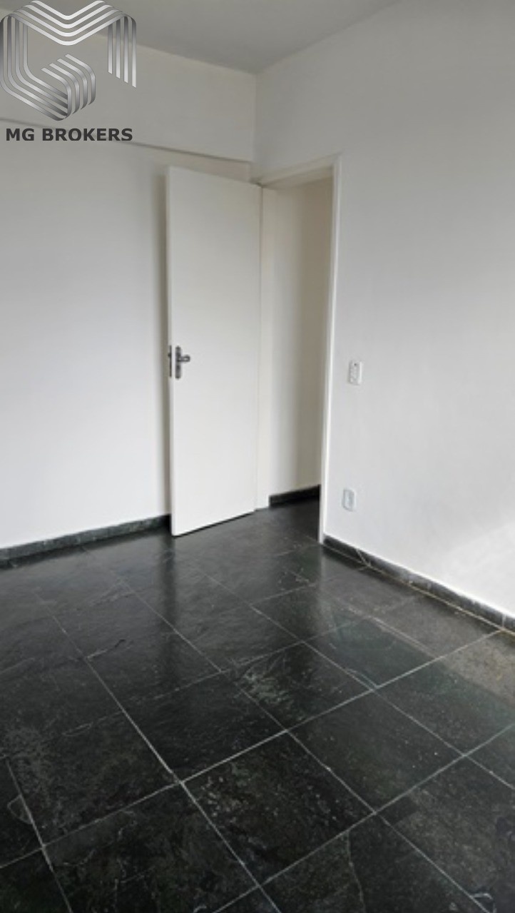 Apartamento à venda com 2 quartos, 67m² - Foto 15