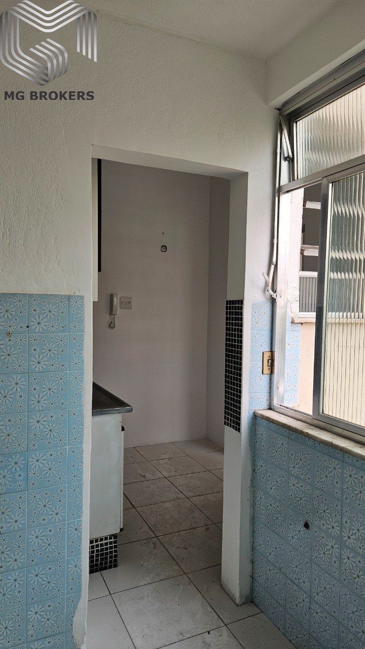 Apartamento à venda com 2 quartos, 65m² - Foto 12