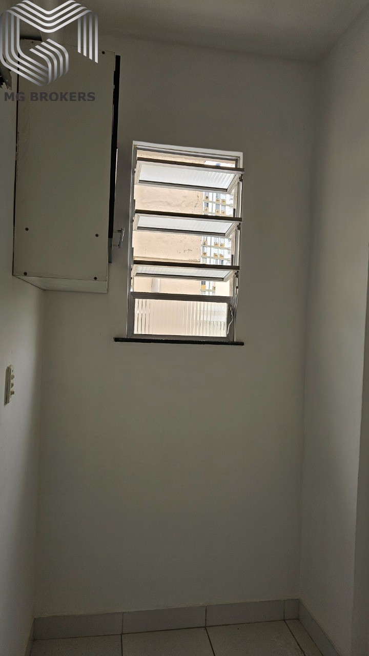 Apartamento à venda com 2 quartos, 65m² - Foto 11