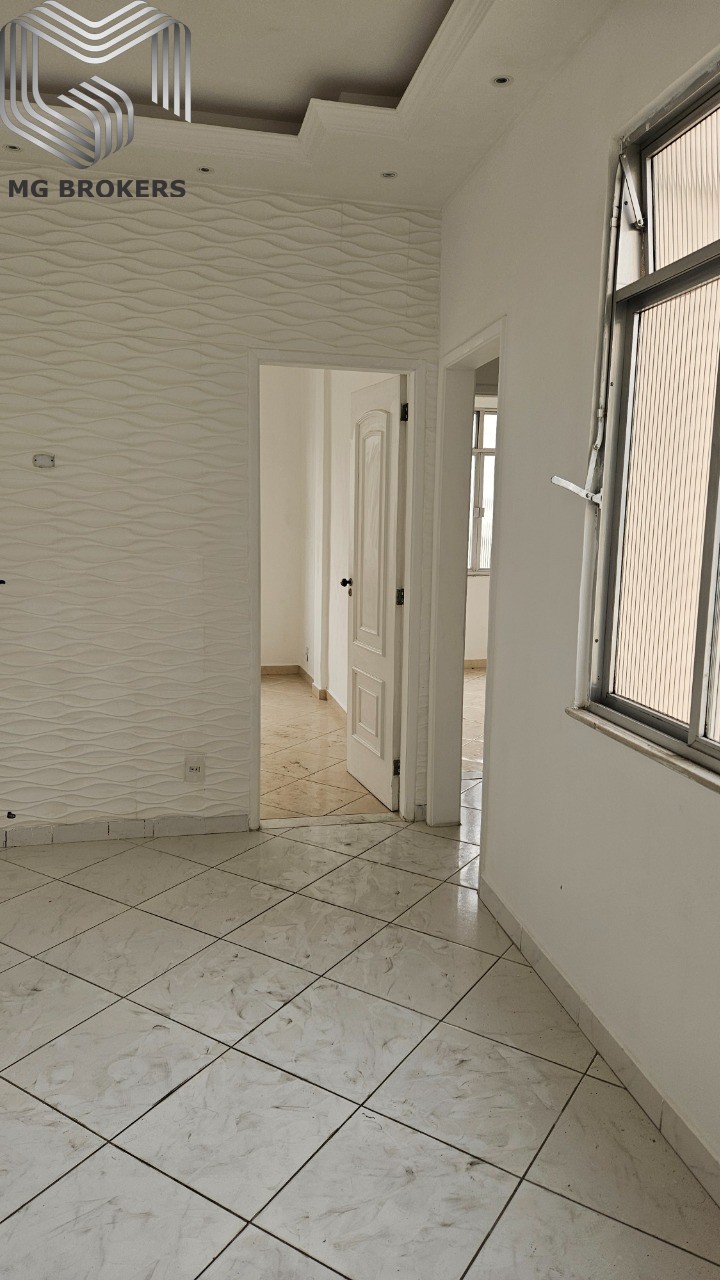 Apartamento à venda com 2 quartos, 65m² - Foto 4