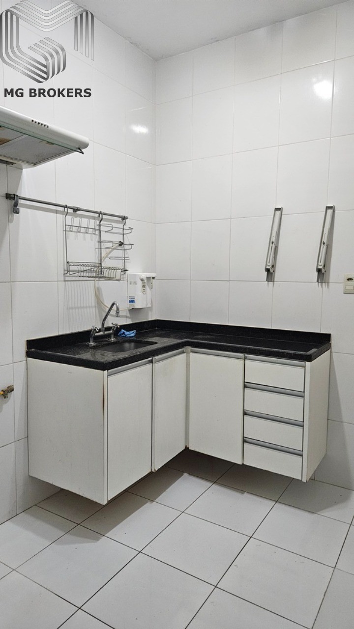 Apartamento à venda com 2 quartos, 70m² - Foto 10