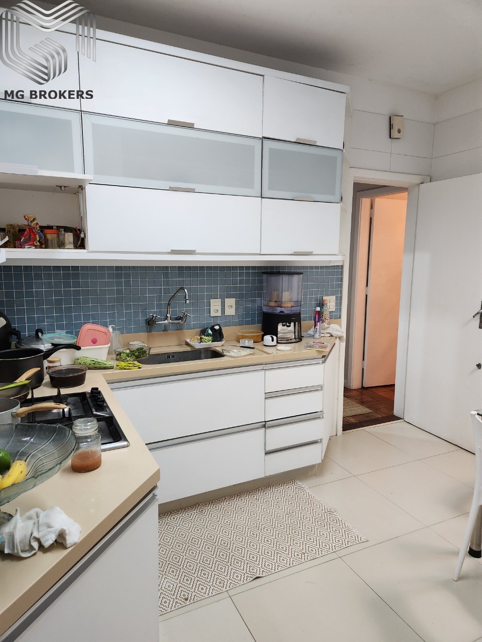 Apartamento à venda com 3 quartos, 300m² - Foto 33