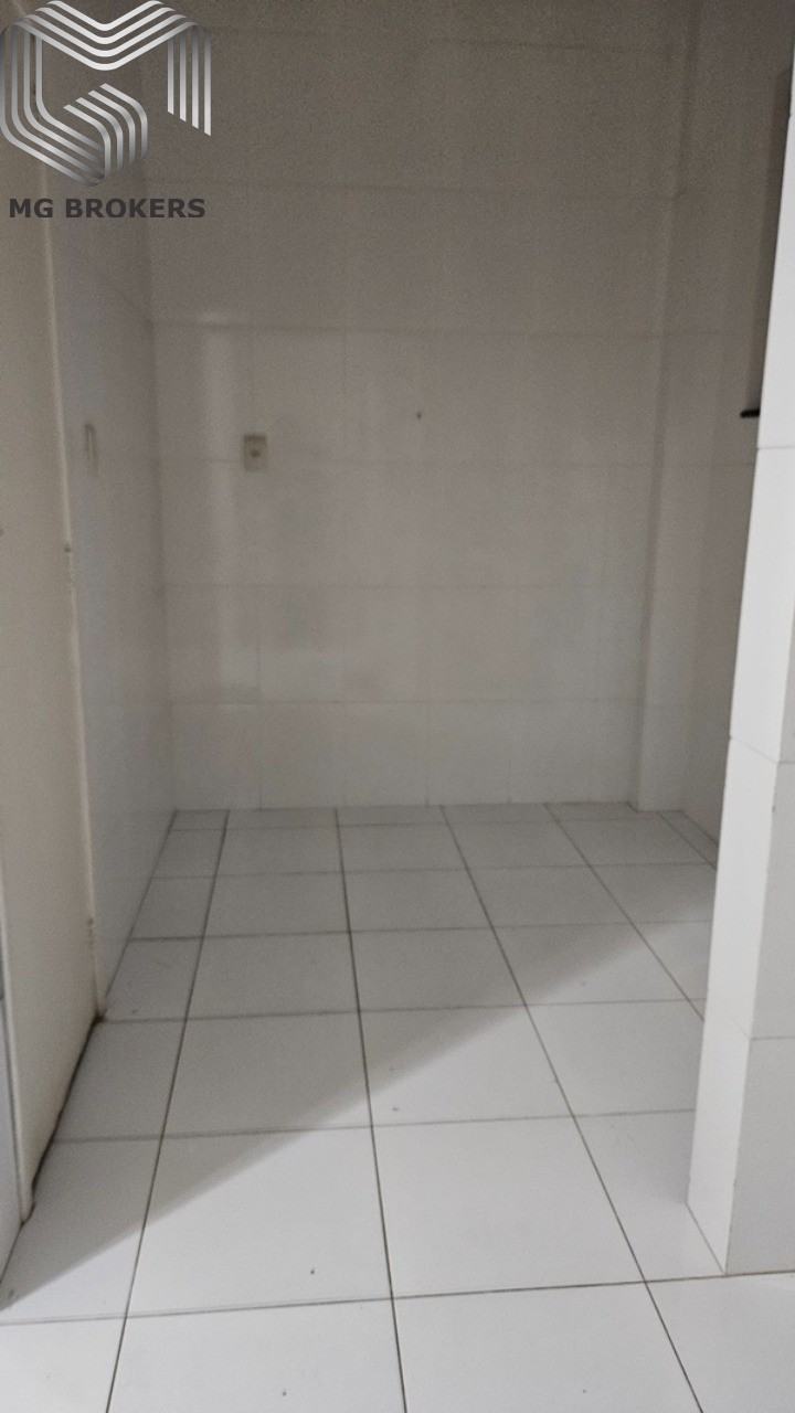 Apartamento à venda com 2 quartos, 70m² - Foto 8