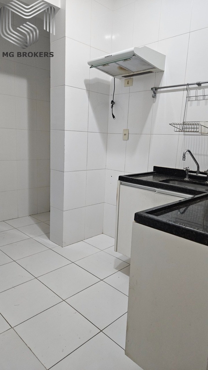 Apartamento à venda com 2 quartos, 70m² - Foto 7