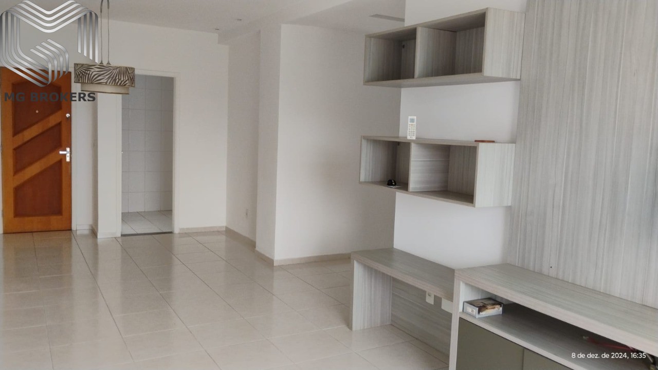 Apartamento à venda com 3 quartos, 96m² - Foto 3