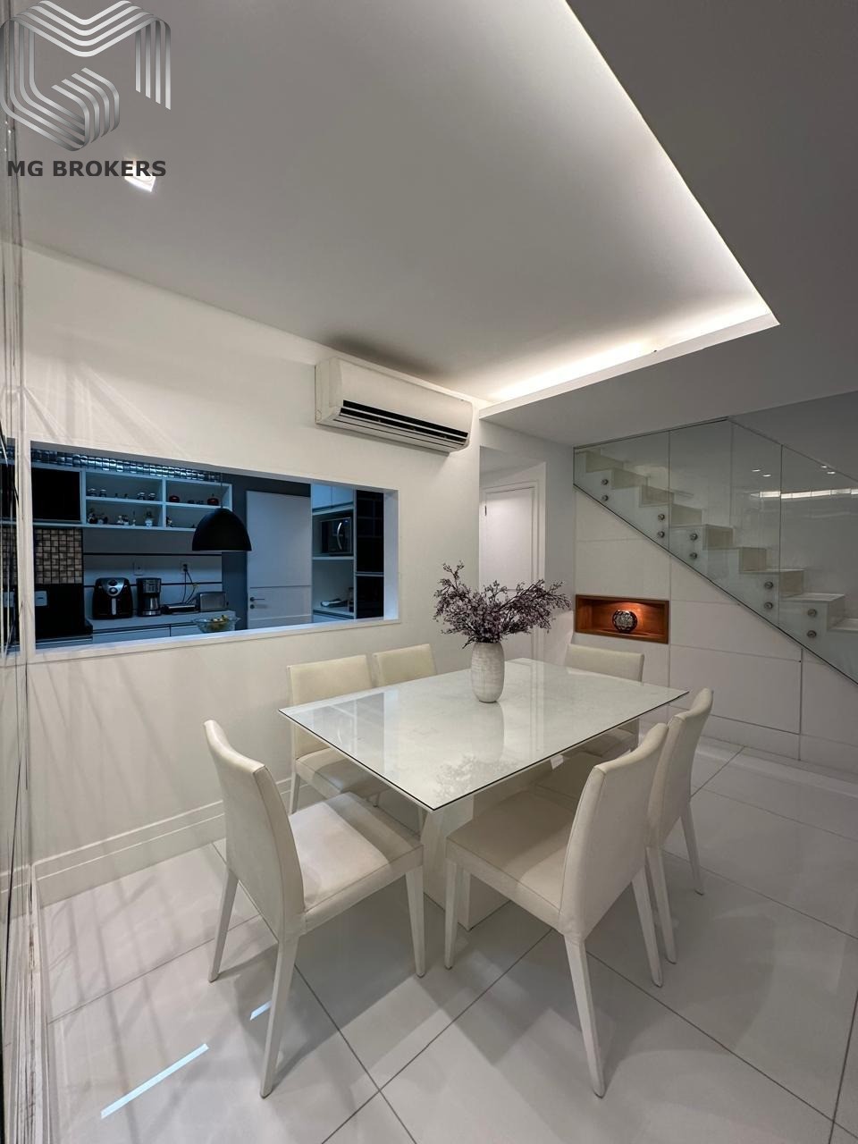 Cobertura, 3 quartos, 220 m² - Foto 3