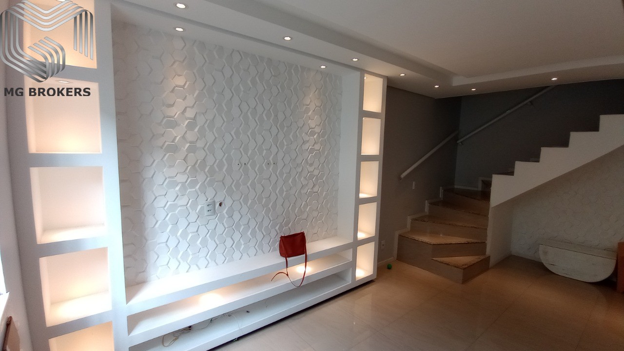 Casa, 3 quartos, 98 m² - Foto 1