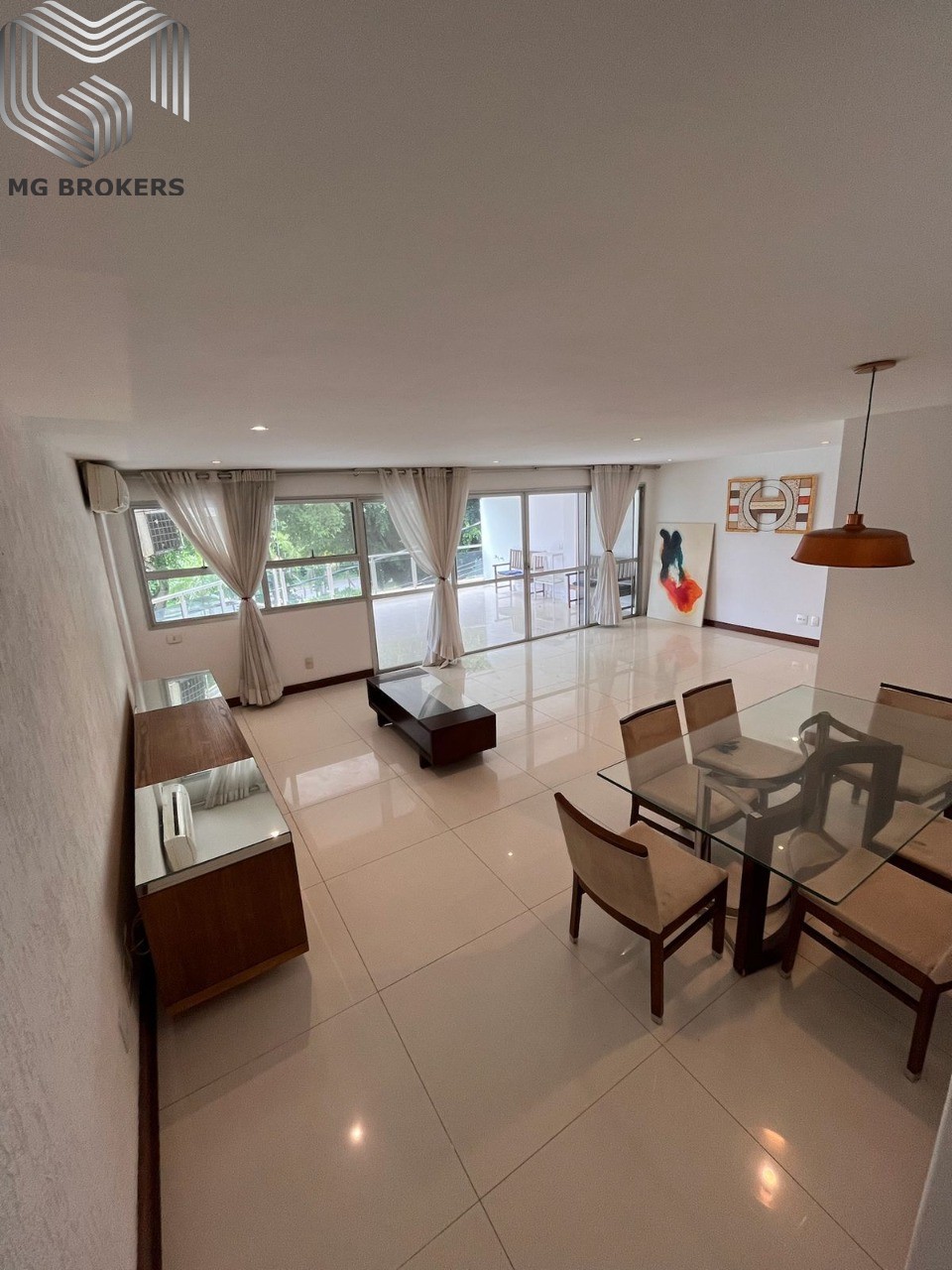 Apartamento, 3 quartos, 193 m² - Foto 1