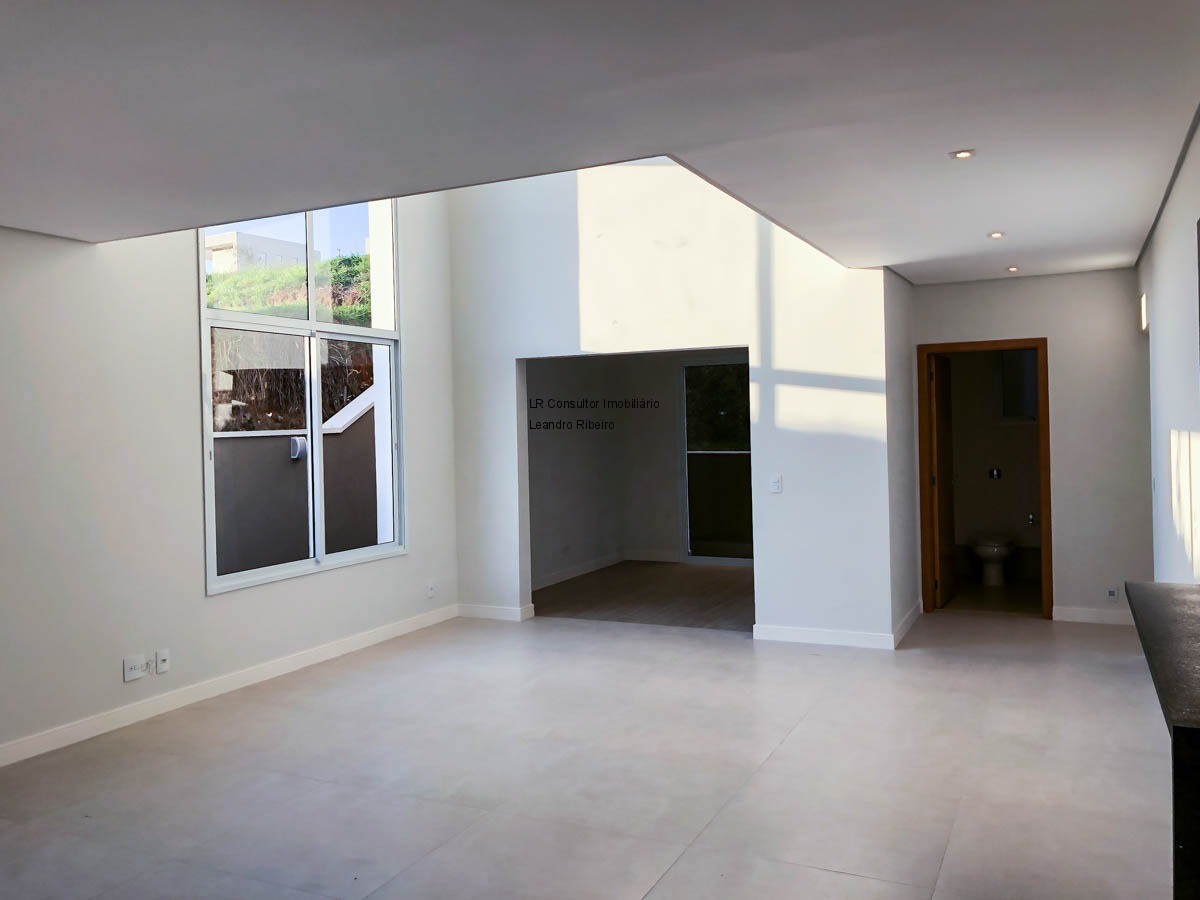 Casa à venda com 3 quartos, 270m² - Foto 8