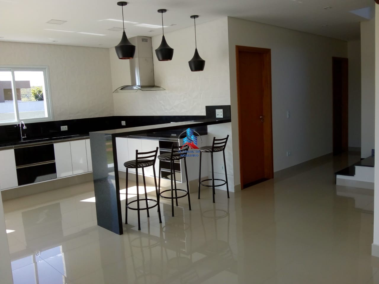 Casa à venda e aluguel com 4 quartos, 255m² - Foto 6