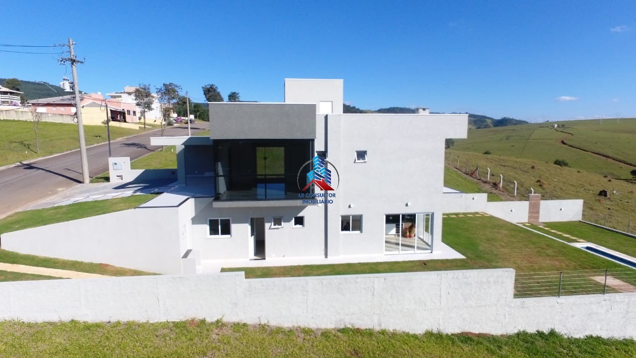 Casa à venda e aluguel com 4 quartos, 255m² - Foto 2