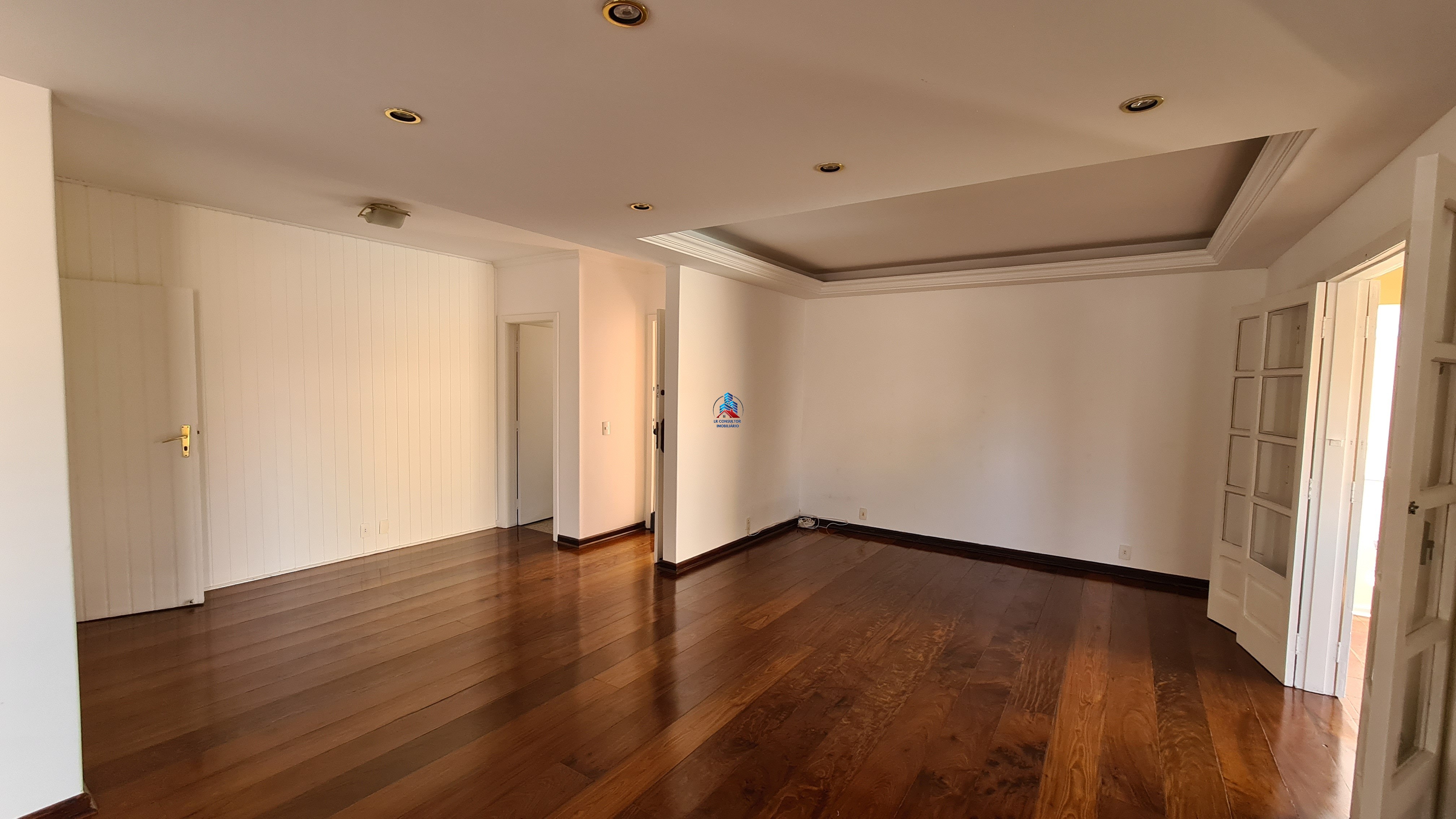 Casa à venda com 4 quartos, 400m² - Foto 13