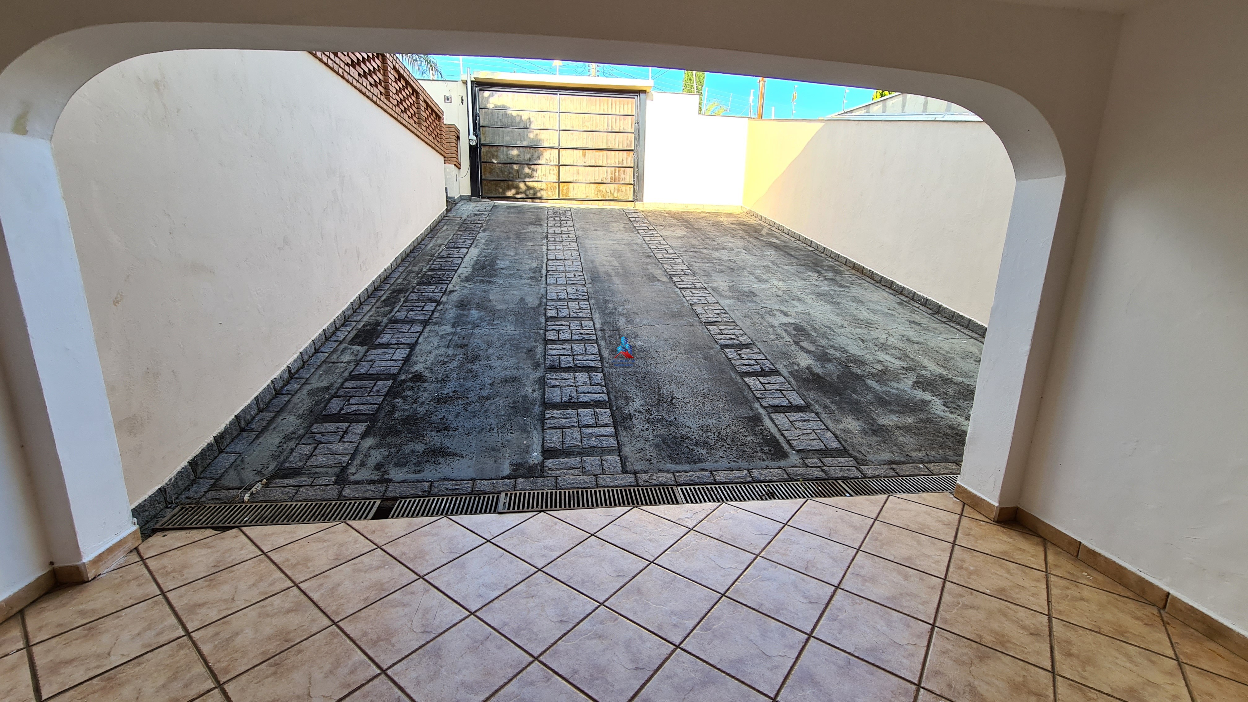 Casa à venda com 4 quartos, 400m² - Foto 55