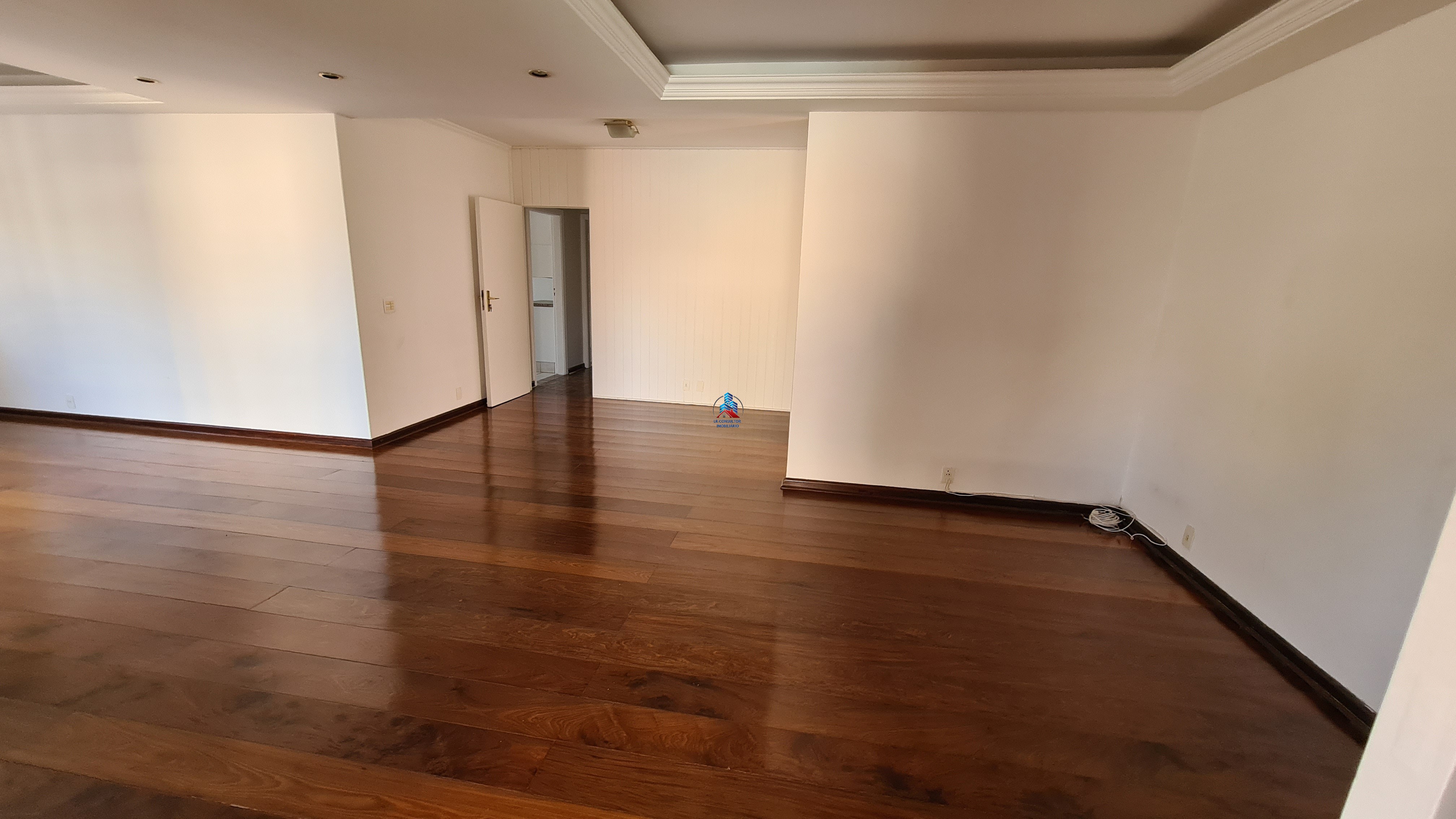 Casa à venda com 4 quartos, 400m² - Foto 9