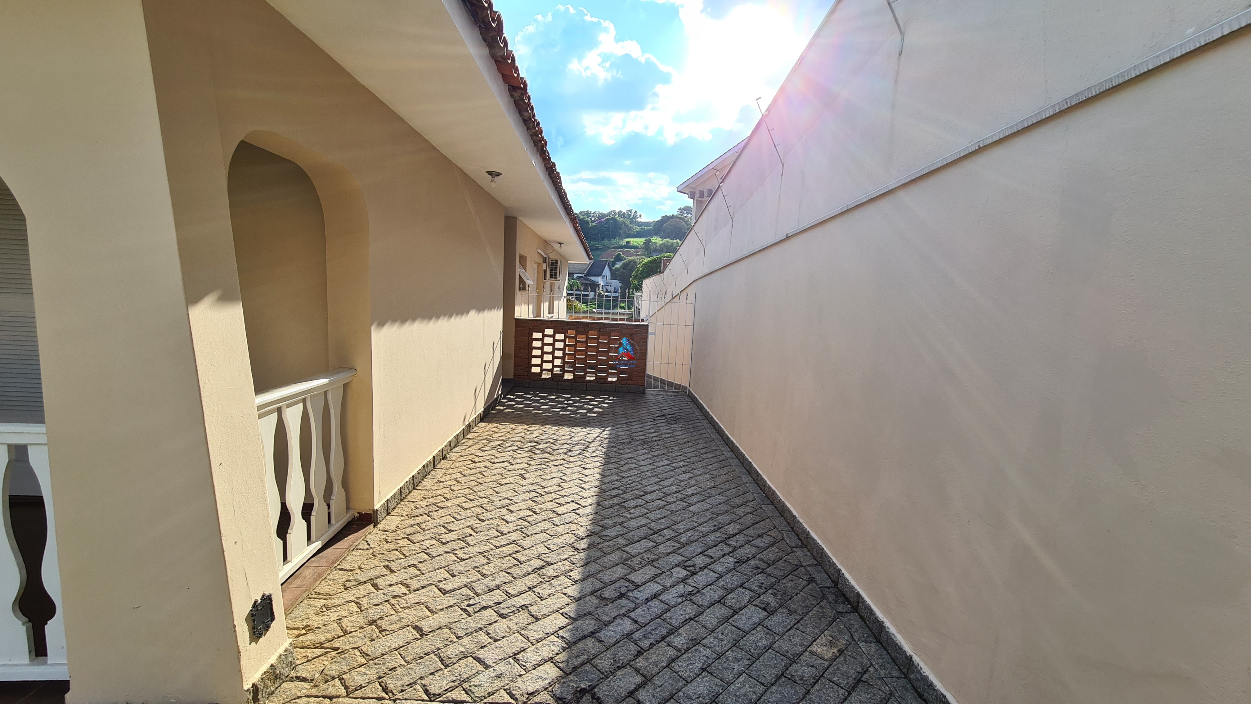 Casa à venda com 4 quartos, 400m² - Foto 5